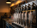 Fuel injectors on a flow test bench